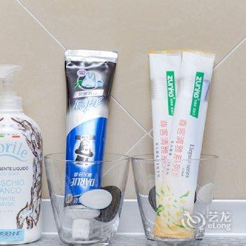 重庆Locals路客·重庆南岸A25舍公寓(迪咔乐儿童乐园分店)酒店提供图片