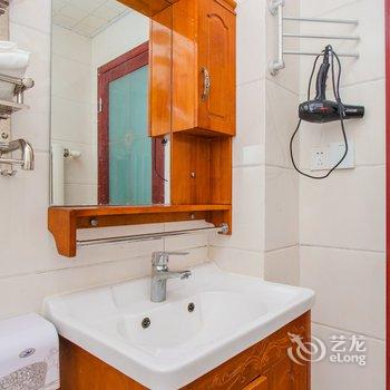 青岛13853239003特色民宿(船厂路北分店)酒店提供图片