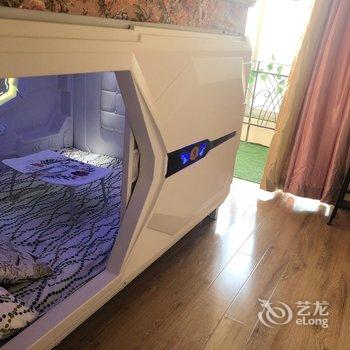 成都自由度太空舱青年旅舍酒店提供图片