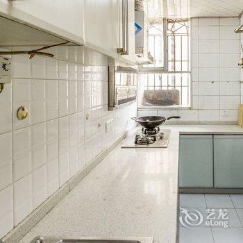 重庆雨后的彩虹公寓(凯旋路分店)酒店提供图片