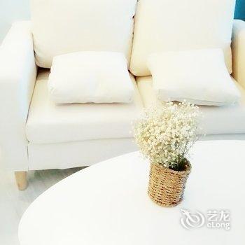 重庆巴黎的春天公寓(兴胜路分店)酒店提供图片