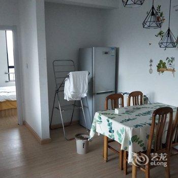 青岛金沙滩南岛小镇高层公寓(银沙滩路分店)酒店提供图片