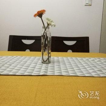 广州桃子姑娘公寓(海月路分店)酒店提供图片