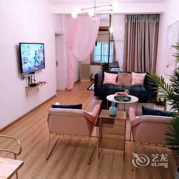 重庆TTO·叁贰壹公寓(7号店)酒店提供图片