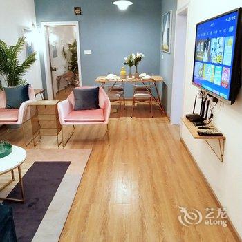 重庆TTO·叁贰壹公寓(7号店)酒店提供图片