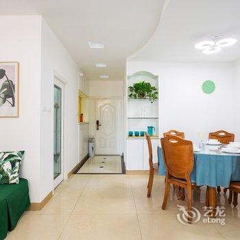 重庆江屿城江景民宿(7号店)酒店提供图片