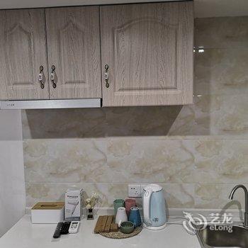 重庆夜漠公寓(8号店)酒店提供图片