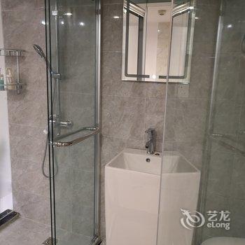 重庆夜漠公寓(8号店)酒店提供图片