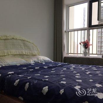 青岛过雨云公寓(金水路高架分店)酒店提供图片