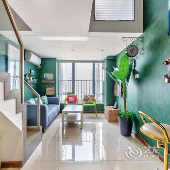 广州遇美假日民宿(华业三街分店)酒店提供图片