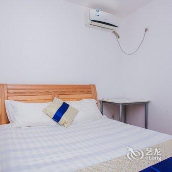 青岛薛忠峰金沙滩海景房公寓(金沙滩路与云雾山路交叉口分店)酒店提供图片