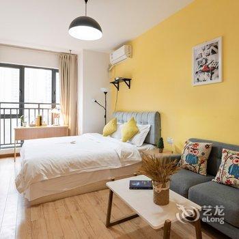 重庆麦子影院式公寓(红石路与维礼路交叉口分店)酒店提供图片
