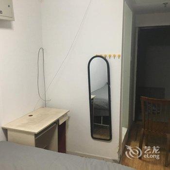 北京老四竭诚为您服务公寓(中路北一路口分店)酒店提供图片