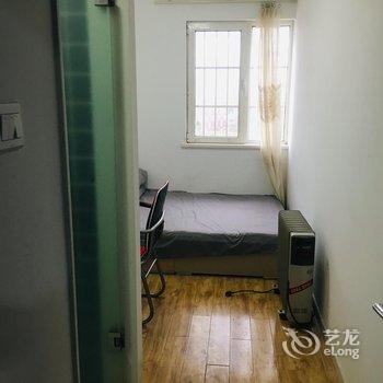 北京老四竭诚为您服务公寓(中路北一路口分店)酒店提供图片