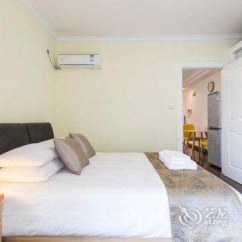 上海长寿路达安花园北欧简洁风格公寓酒店提供图片
