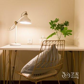 西安路客BF4320精品民宿(黄雁东村分店)酒店提供图片