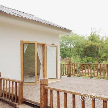 成都山与民宿island(鸟语林度假村分店)酒店提供图片