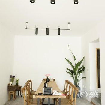 成都山与民宿island(鸟语林度假村分店)酒店提供图片