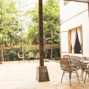 成都山与民宿island(鸟语林度假村分店)酒店提供图片