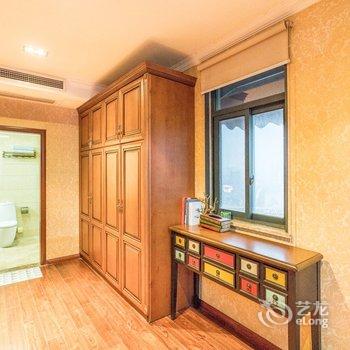 重庆Locals路客·重庆南岸A08舍公寓(觉林寺报恩塔分店)酒店提供图片