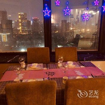 成都华西川大附近文艺复式楼中楼10居公寓(金陵横路48号分店)酒店提供图片