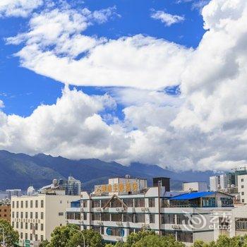 大理向日葵的小屋民宿酒店提供图片