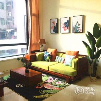 广州W°民宿(花城大道分店)酒店提供图片