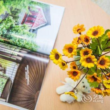 上海外滩边的英式老房带阳台Loft旅行家复式酒店提供图片