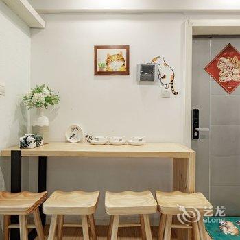 成都路客精品民宿BF4920(天仁石刻艺术博物馆分店)酒店提供图片