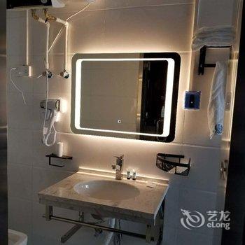 浪漫主题公寓(普丰路分店)酒店提供图片