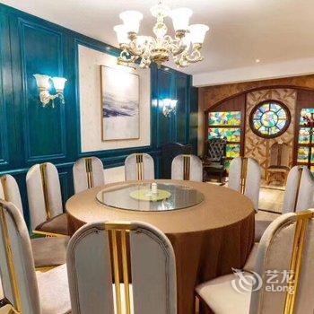 溪畔女儿家客栈(张家界千古情店)酒店提供图片