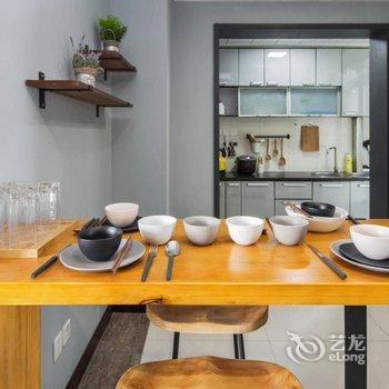 重庆路客AA7440精品民宿酒店提供图片