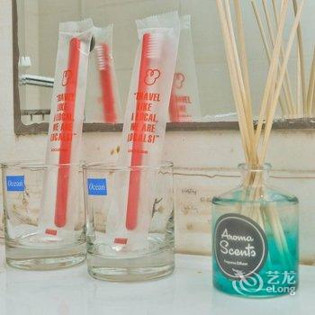 青岛路客BF6000精品民宿(龅牙兔儿童情商乐园分店)酒店提供图片
