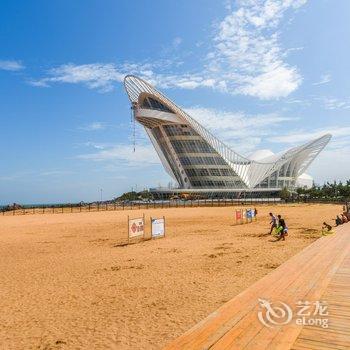 青岛金沙滩凭海临风豪华公寓(6号店)酒店提供图片