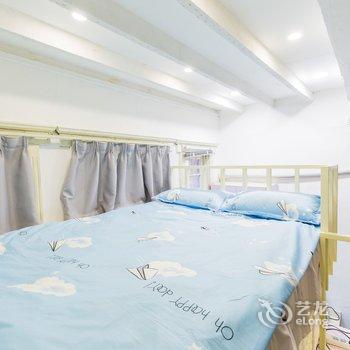 成都红影温馨之家公寓(12号店)酒店提供图片