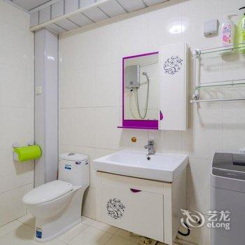 青岛恋家金沙滩高层阳光充沛大床房公寓(云雾山路分店)酒店提供图片