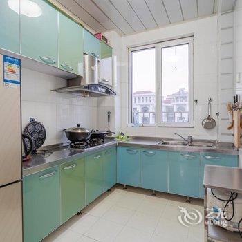 青岛恋家金沙滩高层阳光充沛大床房公寓(云雾山路分店)酒店提供图片