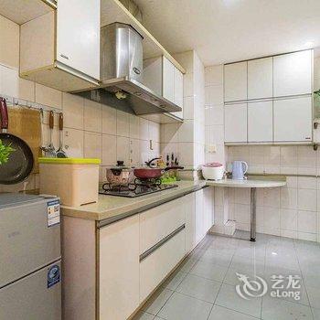 重庆路客精品民宿BB7860酒店提供图片