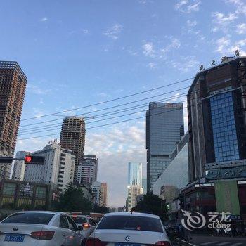 成都乐享多公寓(全年红红木艺术馆分店)酒店提供图片