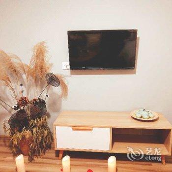 成都乐享多公寓(全年红红木艺术馆分店)酒店提供图片