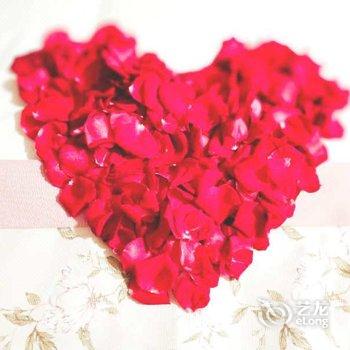 成都乐享多公寓(全年红红木艺术馆分店)酒店提供图片