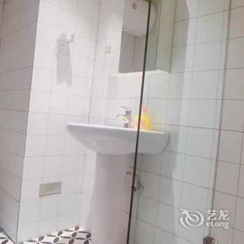 成都乐享多公寓(全年红红木艺术馆分店)酒店提供图片