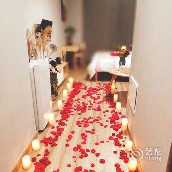 成都乐享多公寓(全年红红木艺术馆分店)酒店提供图片