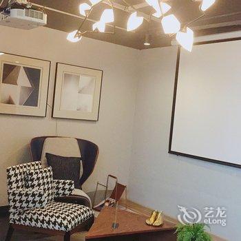 成都乐享多公寓(全年红红木艺术馆分店)酒店提供图片