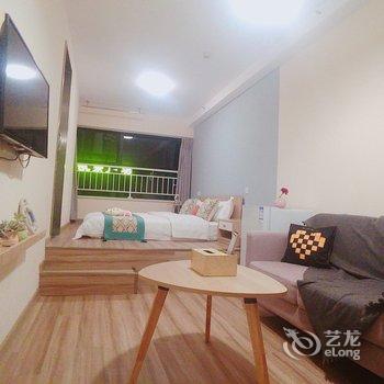 成都乐享多公寓(全年红红木艺术馆分店)酒店提供图片