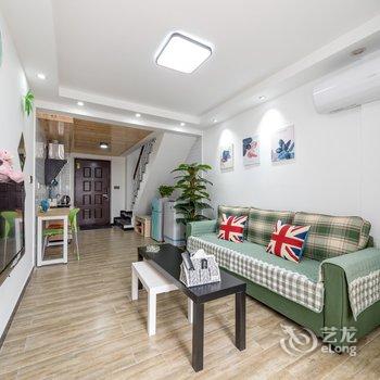 重庆佳玥公寓(歇台子村分店)酒店提供图片