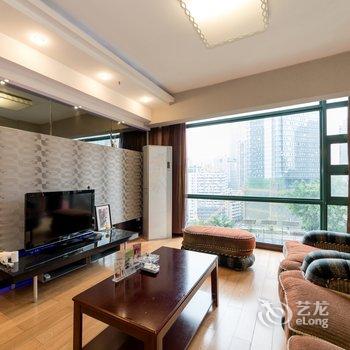 重庆解放碑拾辰小栈公寓(长江滨江路分店)酒店提供图片