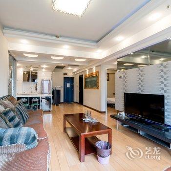 重庆解放碑拾辰小栈公寓(长江滨江路分店)酒店提供图片