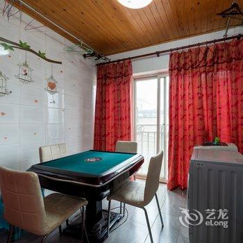 重庆解放碑拾辰小栈公寓(长江滨江路分店)酒店提供图片