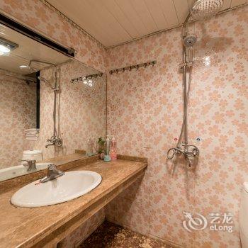 重庆解放碑拾辰小栈公寓(长江滨江路分店)酒店提供图片